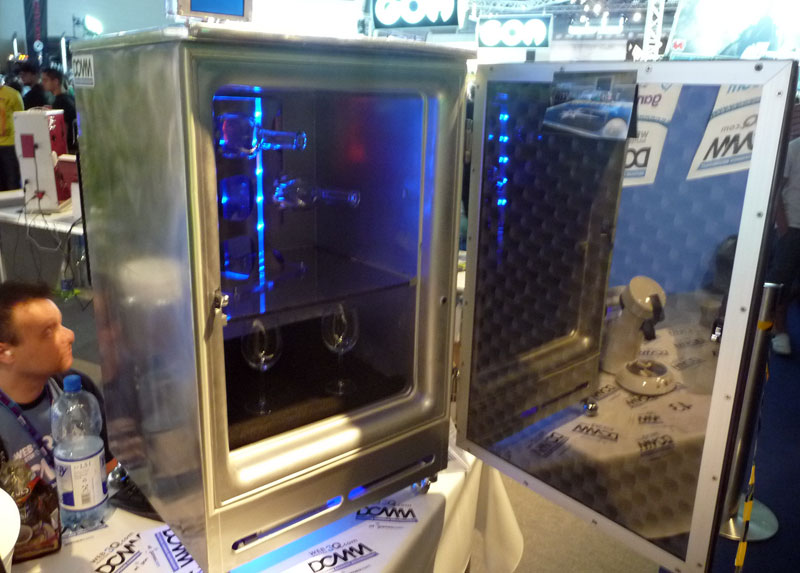 Illustration for article titled Gamescom's Craziest PC Case Mods